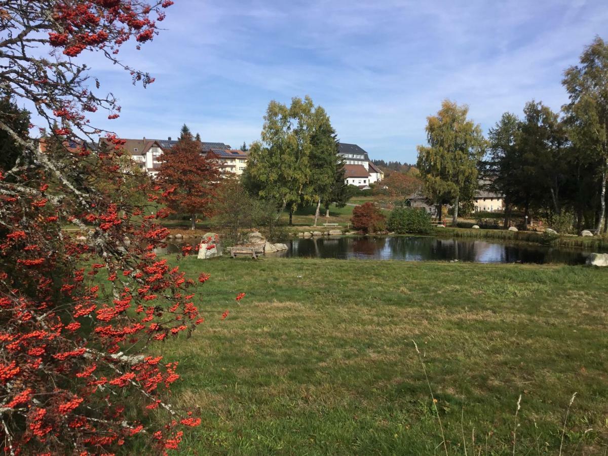 Gemuetliche 1Z Fewo In Schoenwald Mit Balkon, Schwimmbad, Sauna, Fitness Eksteriør bilde